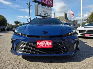 2025 Toyota Camry Hybrid SE