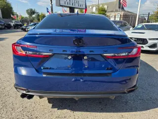 2025 Toyota Camry Hybrid SE