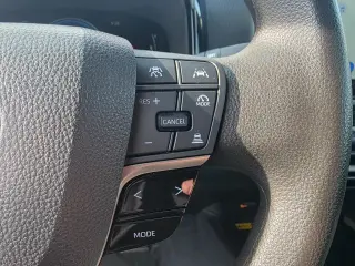 2025 Toyota Camry Hybrid LE