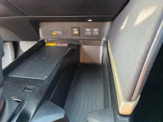 2025 Toyota Camry Hybrid LE