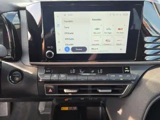 2025 Toyota Camry Hybrid LE