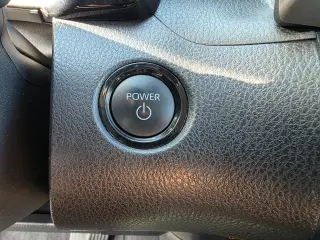 2025 Toyota Camry Hybrid LE