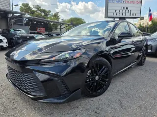 2025 Toyota Camry Hybrid SE