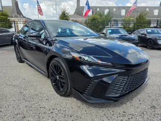 2025 Toyota Camry Hybrid SE