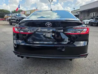 2025 Toyota Camry Hybrid SE