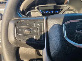 2023 GMC Sierra 2500HD Denali Crew Cab 4WD SB
