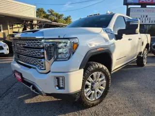 2023 GMC Sierra 2500HD Denali Crew Cab 4WD SB