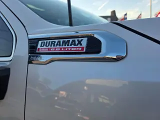 2023 GMC Sierra 2500HD Denali Crew Cab 4WD SB