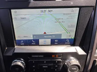 2022 Ford F-250 SD XL Crew Cab 4WD