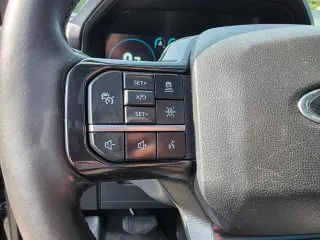 2023 Ford F-150 Platinum 4WD SuperCrew 5.5' Box