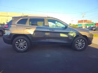 2019 Jeep Cherokee Latitude Plus 4WD