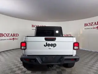 Jeep Gladiator 2021 4x4 Sport 4p. Cabasión de tripulación 5.0 ft. CB