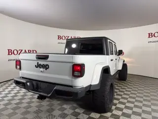 Jeep Gladiator 2021 4x4 Sport 4p. Cabasión de tripulación 5.0 ft. CB