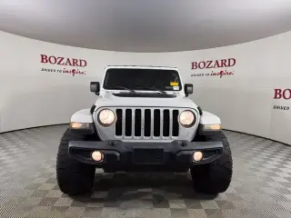 Jeep Gladiator 2021 4x4 Sport 4p. Cabasión de tripulación 5.0 ft. CB
