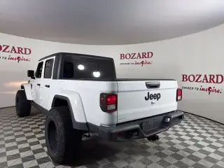 Jeep Gladiator 2021 4x4 Sport 4p. Cabasión de tripulación 5.0 ft. CB