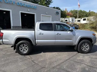 2018 Toyota Tacoma SR5 Double Cab Long Bed V6 6AT 4WD
