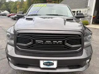 2018 RAM 1500 Sport Crew Cab SWB 4WD