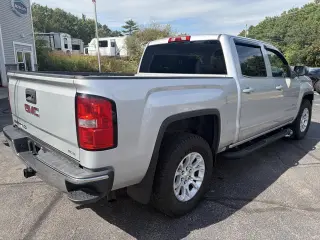 2017 GMC Sierra 1500 SLE Crew Cab Short Box 4WD