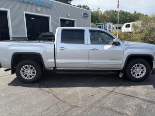 2017 GMC Sierra 1500 SLE Crew Cab Short Box 4WD