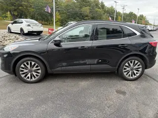 2020 Ford Escape Titanium 4WD