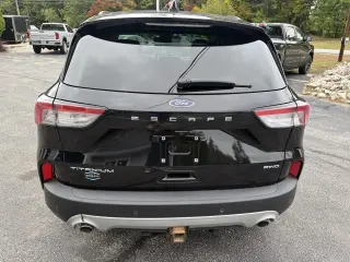 2020 Ford Escape Titanium 4WD