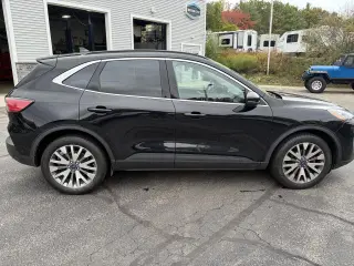 2020 Ford Escape Titanium 4WD