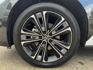 2023 Toyota BZ4X Limited AWD (Natl)