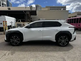 2023 Toyota BZ4X Limited AWD (Natl)