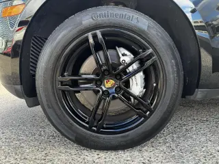 2015 Porsche Macan AWD 4dr S