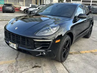 2015 Porsche Macan AWD 4dr S