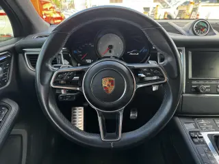 2015 Porsche Macan AWD 4dr S