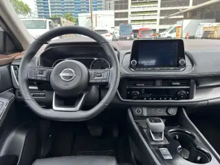 2023 Nissan Rogue FWD SV