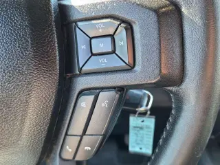 Ford F-150 2018 4x4 XLT 4dr SuperCrew 5.5 ft. SB