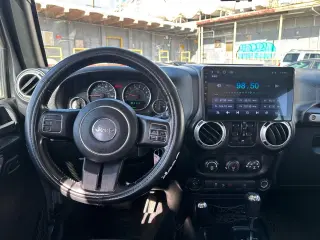2016 Jeep Wrangler Unlimited 4WD 4dr Sahara