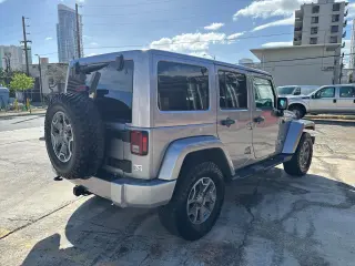 2016 Jeep Wrangler Unlimited 4WD 4dr Sahara