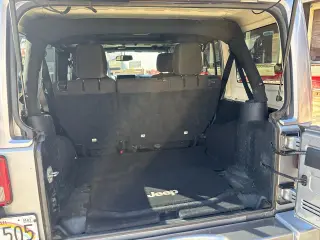 2016 Jeep Wrangler Unlimited 4WD 4dr Sahara