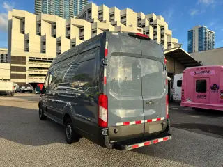2019 Ford Transit Van T-250 148" EL Hi Rf 9000 GVWR Sliding RH Dr