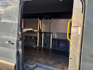 2019 Ford Transit Van T-250 148" EL Hi Rf 9000 GVWR Sliding RH Dr