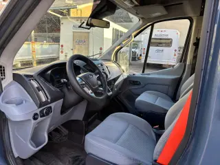 2019 Ford Transit Van T-250 148" EL Hi Rf 9000 GVWR Sliding RH Dr