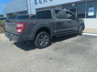 Ford F-150 2021 4x4 XL 4dr SuperCrew 5.5 ft. SB