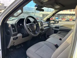 2022 Ford Super Duty F-550 DRW XLT 4WD Reg Cab 145" WB 60" CA