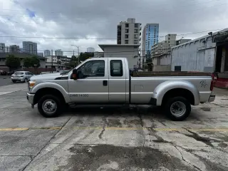 2016 Ford Super Duty F-350 DRW 4WD SuperCab 158" Lariat