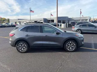 Ford Escape 2021 AWD Titanium 4dr SUV