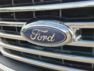 Ford F-150 2015 4x4 XLT 4dr SuperCrew 5.5 ft. SB