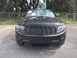 Jeep Grand Cherokee 2015 4x4 Altitude SUV 4 puertas