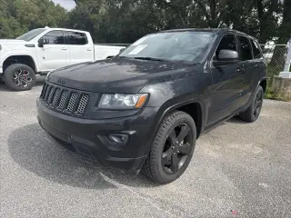 Jeep Grand Cherokee 2015 4x4 Altitude SUV 4 puertas