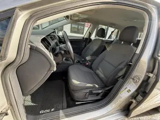 2016 Volkswagen Golf TSI S 6A