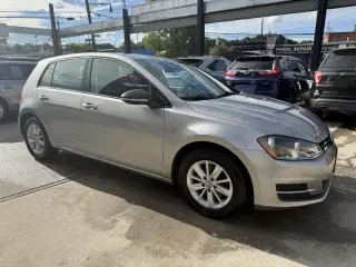 2016 Volkswagen Golf TSI S 6A