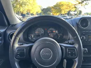 Jeep Patriot 2015 4x4 Latitude 4-puerta SUV