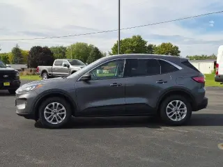 Ford Escape 2022 4x4 SE 4p SUV